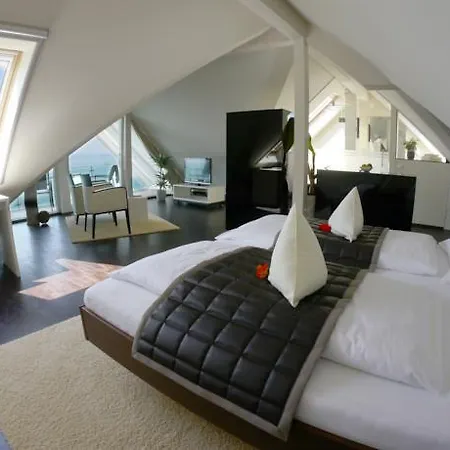 Отель Boutiquehotel Zur Winzerstube - Adults Only 4*