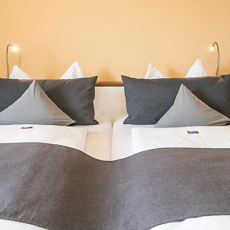 Boutiquehotel Zur Winzerstube - Adults Only Хагнау